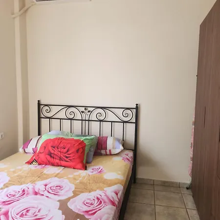 Cozy Two Bedroom Lägenhet *