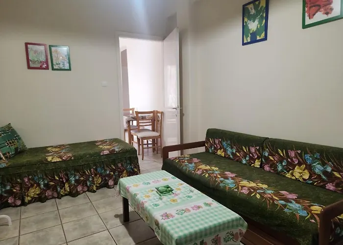 Cozy Two Bedroom Lägenhet Paralía