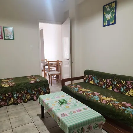 Family 2 Bedrooms 50m To Apartman Paralía